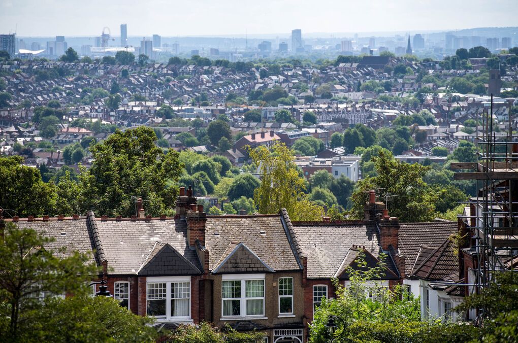 London House Prices See Biggest Fall Since 2009 in ONS Data