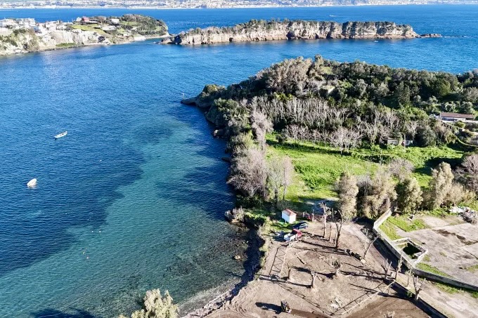 2,000-year-old beach house discovered during building work