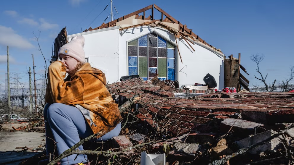 Severe storms that brought deadly tornadoes to South are now moving east